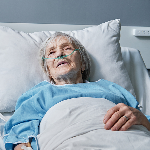 Lista de verificare pentru îngrijirea post-operatorie la vârstnici: ce să ai în vedere?